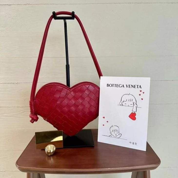 Picture of Bottega Veneta Handbags _SKUfw184063051fw